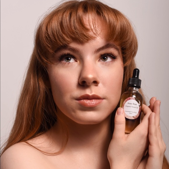 AAYU 100% ORGANIC HAND MADE FACIAL OIL - Picture 4 of 5